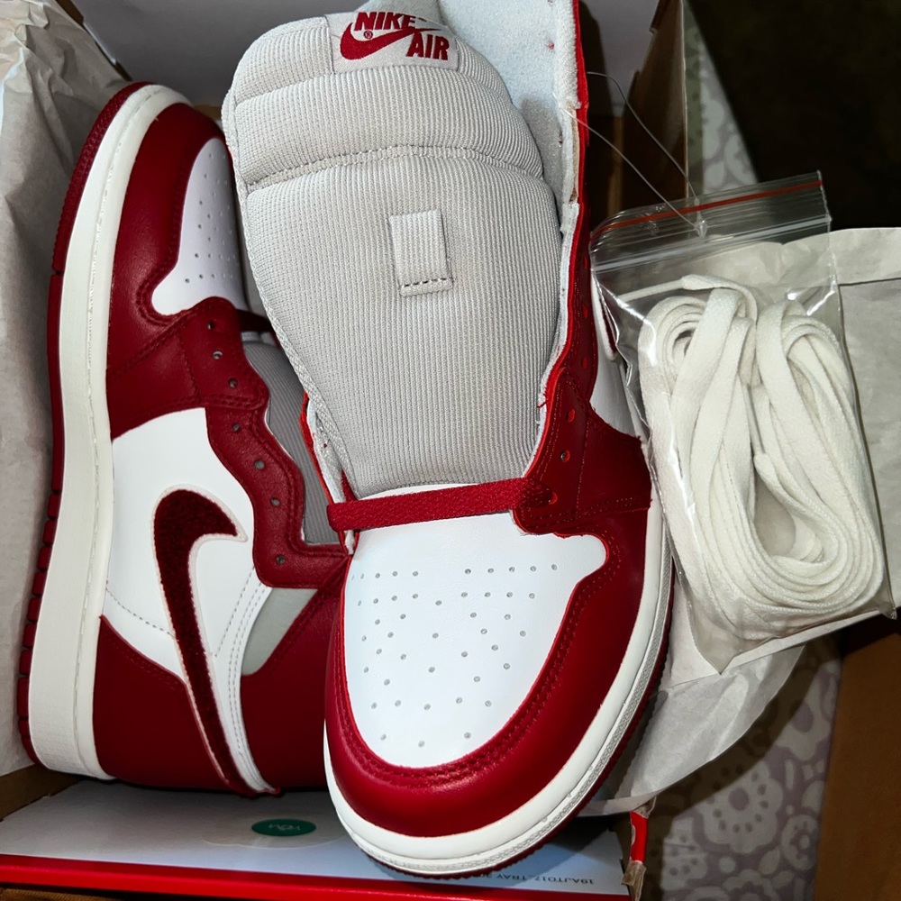 Rand new retro 1s women size 8